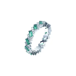Emerald S925 Silver Ring - Diamond Cut with Accent Stones